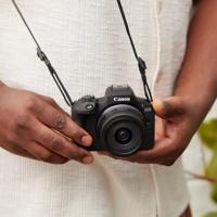 Canon EOS R100 Black + RF-S 18-45mm IS STM + RF-S 55-210m... - thumbnail