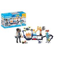 Playmobil® my life 71450 onderzoekers met robot - thumbnail