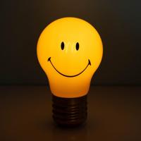 Oplaadbare smiley lamp - thumbnail