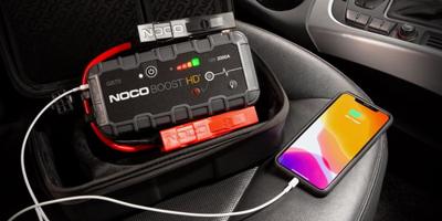 NOCO GB70 Boost 12V 2000A Jump Starter starter met geïntegreerde 12V/USB accu - thumbnail