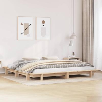 Bedframe zonder matras massief grenenhout 200x200 cm