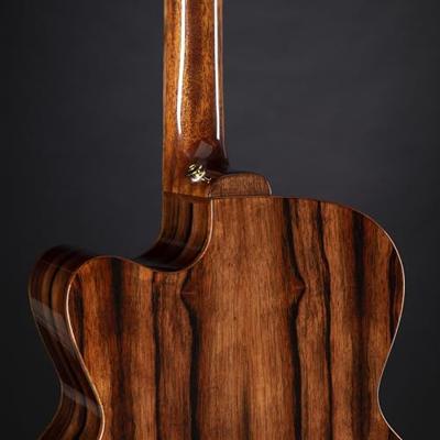 Ortega The Private Room STRIPEDSU.ACB akoestische basgitaar met gigbag