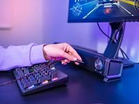 Trust Gaming GXT 618 Asto Soundbar Luidspreker, 12W Piekvermogen, Geluidssysteem met Koptelefoon- en Microfoonaansluiting, Speaker voor PC, TV - Zwart - thumbnail