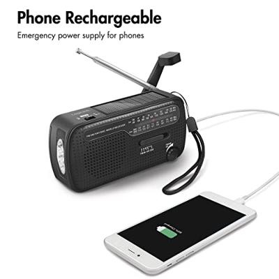 LogiLink noodradio met 3 oplaadmogelijkheden: dynamo-handslinger, zonnepaneel en USB, met geïntegreerde zaklamp