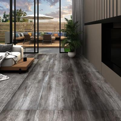 VidaXL Vloerplanken zelfklevend 4,46 m² 3 mm pvc gestreept houtkleurig
