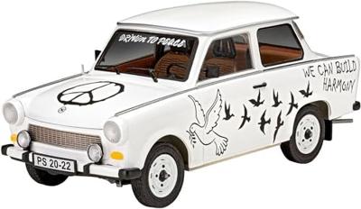 Revell 1/24 Trabant 601 Revell 1/24 Trabant 601