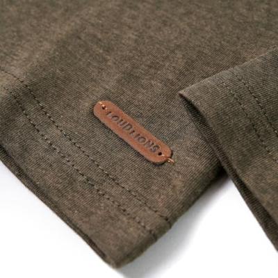 Kindershirt met lange mouwen doelprint 104 gemleerd kakikleur Kindershirt met lange mouwen doelprint 104 gemleerd kakikleur