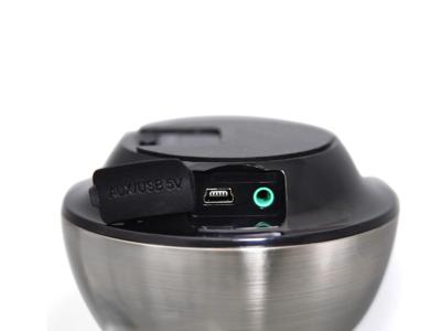 Pure Acoustics QBT-220 zilver - Portable satelliet bluetooth speaker met radio Pure Acoustics QBT-220 zilver - Portable satelliet bluetooth speaker met radio