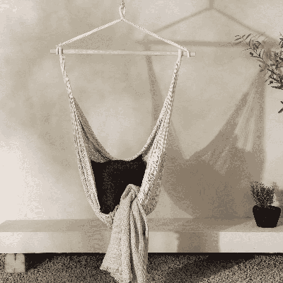 Nohr Hangstoel 'Myriam' kleur Off White