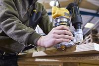 DeWALT D26200 Invalfrees 900Watt - thumbnail