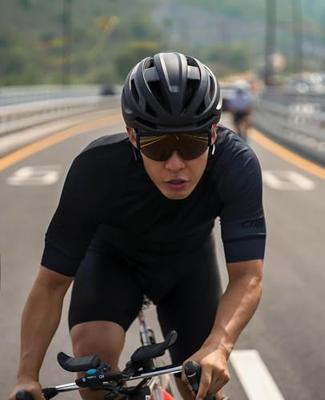 CRNK helm helmer hyper grijs m 53-57cm
