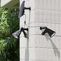 Dubbele zonne-schijnwerper verbonden met zonnepaneel op afstand 2 in 1 om te prikken of om krachtige verlichting vast te zetten witte LED dimbaar FAMILY SPIKY - thumbnail