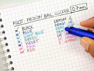 Pilot gelroller Frixion Ball Clicker, blister van 4 stuks (1 gelroller + 3 vullingen), blauw Pilot gelroller Frixion Ball Clicker, blister van 4 stuks (1 gelroller + 3 vullingen), blauw
