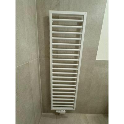 Zehnder Subway handdoekradiator 126.1x45cm 509watt Staal Wit glans SUB130045
