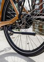 Fietsstandaard 26-28" Ursus Mooi achterbrugmontage - met 40mm bevestigingsplaat - zwart - thumbnail