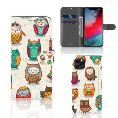 Apple iPhone 11 Pro Max | Telefoonhoesje | Met pasjeshouder | Vrolijke Uilen Apple iPhone 11 Pro Max | Telefoonhoesje | Met pasjeshouder | Vrolijke Uilen