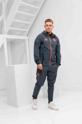 F.C. Bayern München Vis Tech Trainingspak Senior 2025/2026 - Maat XL - Kleur: OranjeGrijs | Soccerfanshop