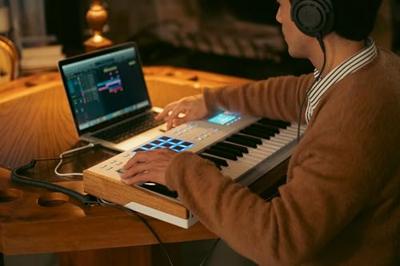 Arturia Keylab 61 MK3 White USB/MIDI keyboard - thumbnail