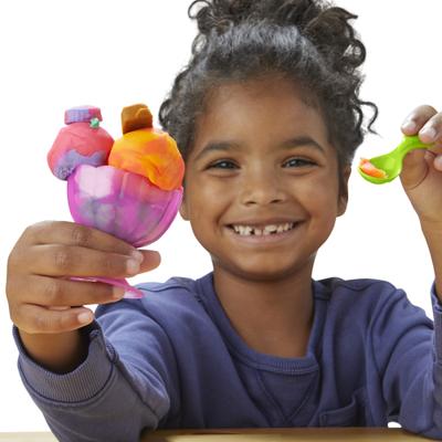 Play-Doh My Rainbow-ijsset met boetseerdeeg