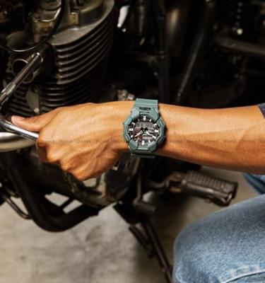 Casio G-Shock GA-010-2AER Heren horloge