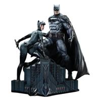 DC Comics Ultimate Premium Masterline Series Statue 1/4 Batman & Catwoman (Concept Design by Clay Mann) 56 cm - thumbnail