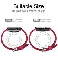 Bandje met gaatjes - Rood - Geschikt voor Apple Watch 44mm / 45mm / 46mm / 49mm - thumbnail