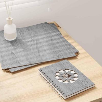 Decorpanelen 12 pcs Grijs sonoma 30 x 30 x 0.3 cm Bewerkt hout Decorpanelen 12 pcs Grijs sonoma 30 x 30 x 0.3 cm Bewerkt hout