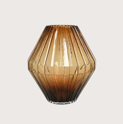 Vaas Nela Bruin D27 H30