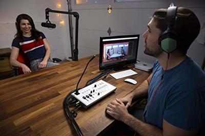 Roland VR-1HD AV streaming mixer