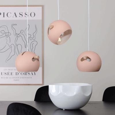 Nohr Hanglamp 'Reem' 3-lamps, kleur Roze Nohr Hanglamp 'Reem' 3-lamps, kleur Roze