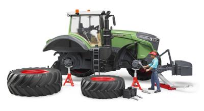 Bruder Fendt 1050 Vario met monteur en accessoires schaal 1:16