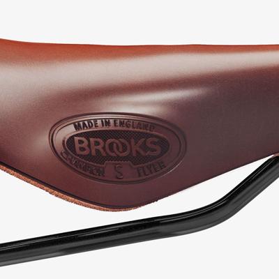 BROOKS Flyer short - antic brown