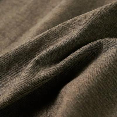 Kindershirt met lange mouwen doelprint 128 gemleerd kakikleur Kindershirt met lange mouwen doelprint 128 gemleerd kakikleur