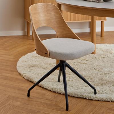 Bendt Draaibare Eetkamerstoel 'Vila' Eiken, kleur Beige Bendt Draaibare Eetkamerstoel 'Vila' Eiken, kleur Beige