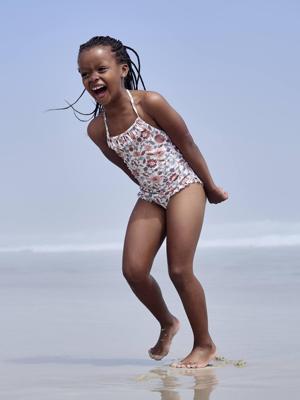 Meisjesbadpak, geknoopt in de nek ecru