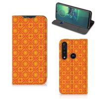 Motorola G8 Plus | Hoesje met Magneet | Batik Oranje - thumbnail
