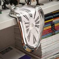 Melting Clock - Gesmolten klok - thumbnail