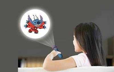 LEXIBOOK - 2 in 1 verhaalprojector en Disney Stitch-zaklamp (3 schijven - inclusief 24 afbeeldingen) - Blauw - LTC050D LEXIBOOK - 2 in 1 verhaalprojector en Disney Stitch-zaklamp (3 schijven - inclusief 24 afbeeldingen) - Blauw - LTC050D