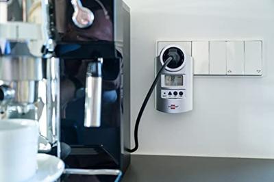 Brennenstuhl BN-PM231 Energie Power Meter met Klok en Meetfuncties - thumbnail