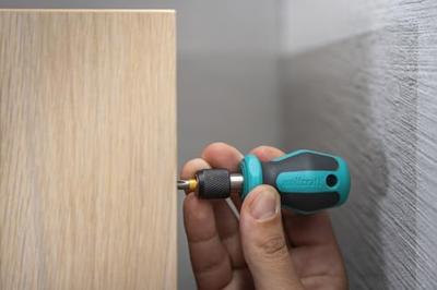 Wolfcraft handschroevendraaier | met bitopname | kort | 76 mm | 1 stuk - 1239000 Wolfcraft handschroevendraaier | met bitopname | kort | 76 mm | 1 stuk - 1239000