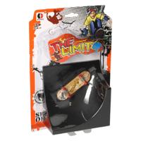 Vinger Skateboard met Stuntschans - thumbnail