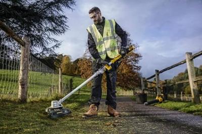 DeWalt DCMST561P1 | Accu Grastrimmer | 18V XR | 1x 5.0 Ah accu en lader - DCMST561P1-QW