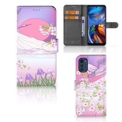 Motorola Moto E32 | Moto E32s | Telefoonhoesje | Met pasjeshouder | Bird Flying