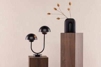 Nohr Tafellamp 'Lakitha' 2-lamps, kleur Zwart Nohr Tafellamp 'Lakitha' 2-lamps, kleur Zwart