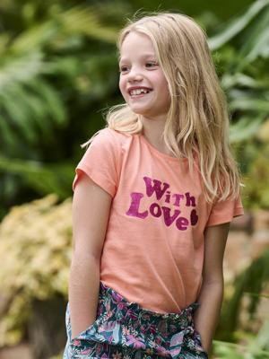 Basics meisjesshirt met aangebracht motief en korte mouwen koraal Basics meisjesshirt met aangebracht motief en korte mouwen koraal