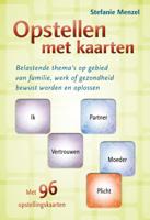 Stefanie  Menzel &    Opstellen met kaarten - thumbnail