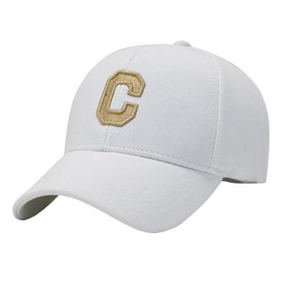 Baseball Cap Geborduurde "C" - Wit & Goud Baseball Cap Geborduurde "C" - Wit & Goud