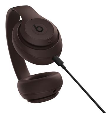 Beats Studio Pro draadloze Bluetooth-hoofdtelefoon met ruisonderdrukking, gepersonaliseerd surround geluid, verliesloze audiocompressie via USB-C, ondersteunt Apple- en Android-apparaten, donkerbruin