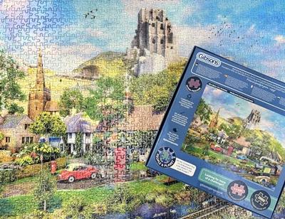 Below Corfe Castle Puzzel 1000 Stukjes