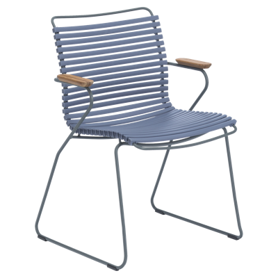 Houe Click Dining tuinstoel met arm Pigeon Blue